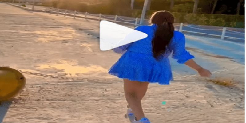 اتفرج .. فيفي عبده روقت على الرجالة بالعباية السوداء المتفوحة بالكامل