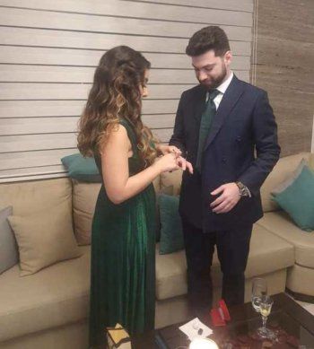 شاهد .. بسام أبو زيد يحتفل بخطوبة إبنه في عيد الميلاد بأجواء عائلية-بالصور