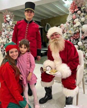 شاهد .. داليدا عياش تحتفل بعيد ميلادها وعيد الميلاد في أول ظهور بعد ولادتها-بالصور والفيديو