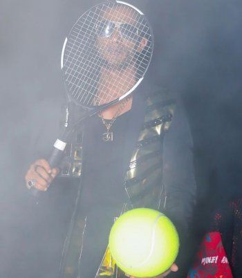 شاهد .. محمد رمضان يحيي افتتاح بطولة العالم للتنس في دبي بعرض ساحر-بالصور