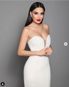 اتفرج .. سيرين عبد النور وحوحت الشباب بظهور مثير بالأبيض