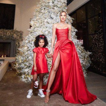 شاهد .. كلوي كارداشيان تتألق بإطلالة رائعة من توقيع نيكولا جبران- بالصور