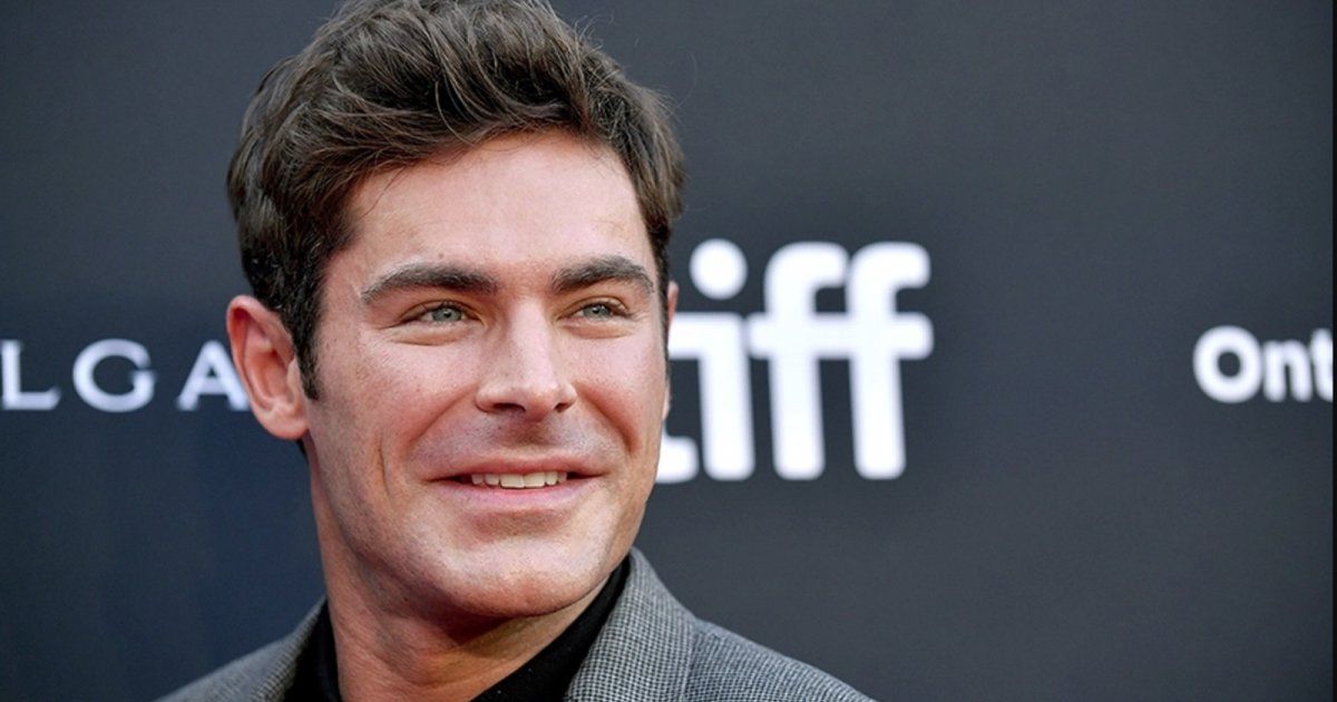 شاهد .. بالصور - لحظة مؤثرة تجمع زاك إيفرون بشقيقته الصغيرة