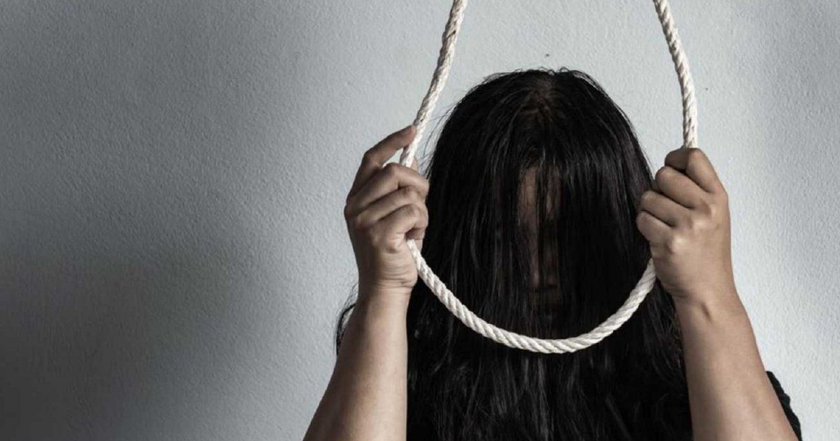 شاهد .. انتحار ممثلة عن عمر الـ 20 سنة داخل موقع التصوير