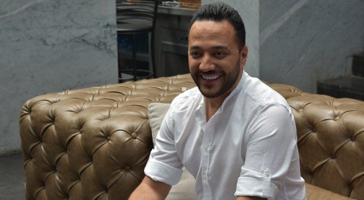 شاهد .. خاص وبالفيديو - حسين الديك يكشف عن قصة مُفاجئة وهكذا يقضي وقته في ضيعته