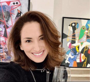 شاهد .. هكذا أصبحت ملكة جمال لبنان عام 2003 بعد 19 عاماً.. تغيرت كثيراً