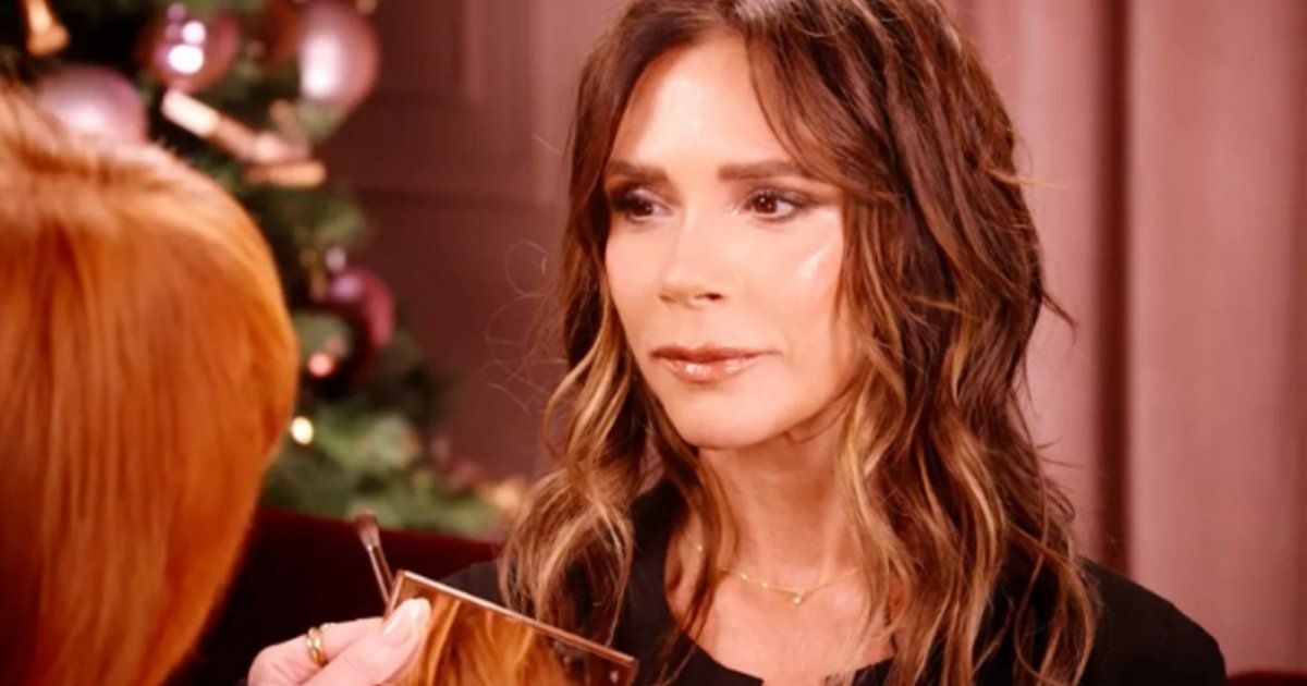 شاهد .. فيكتوريا بيكهام تشارك معلومات نادرة عن حياتها الزوجية مع ديفيد بيكهام