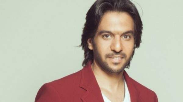 شاهد .. بالفيديو - بهاء سلطان يتخطى المليون مشاهدة بعد يومين على طرحه "سيجارة"