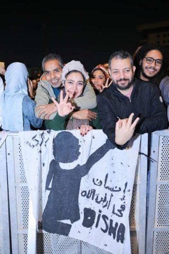 شاهد .. بالصور- حفل عالمي يتألق من خلاله محمد منير