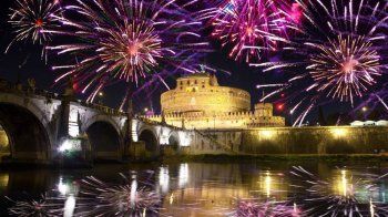 شاهد .. خاص - الإحتفال بليلة رأس السنة من لبنان إلى روسيا .. تقاليد وعادات ما زالت رائجة حتى اليوم