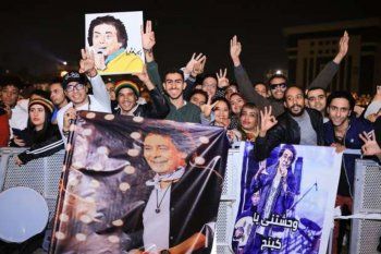 شاهد .. بالصور- حفل عالمي يتألق من خلاله محمد منير