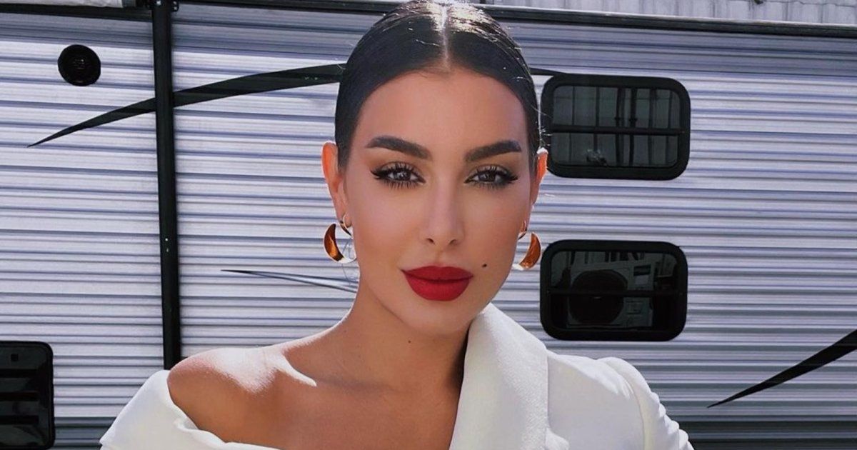 شاهد .. ياسمين صبري تمارس رياضة الصيد.. وهكذا بدت أطلت!