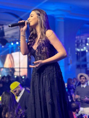 شاهد .. لين الحايك بحفل باهر في رأس السنة-بالصور