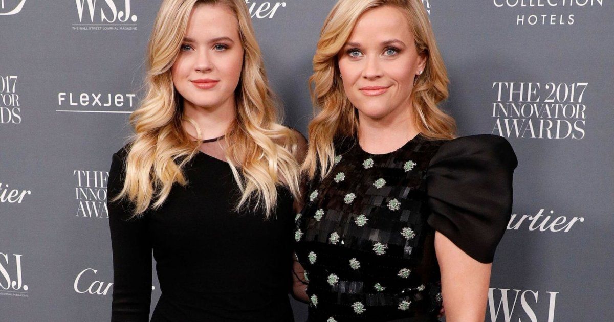 شاهد .. بالصورة - إبنة ريس ويذرسبون تتعرض لحادث ليلة رأس السنة