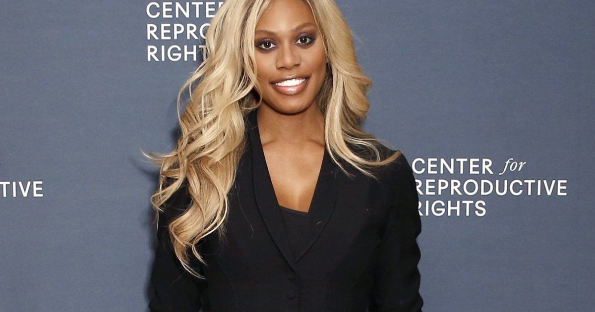 شاهد .. بالفيديو - لافيرن كوكس ترتدي مايوه من Gucci وإليكم سعره