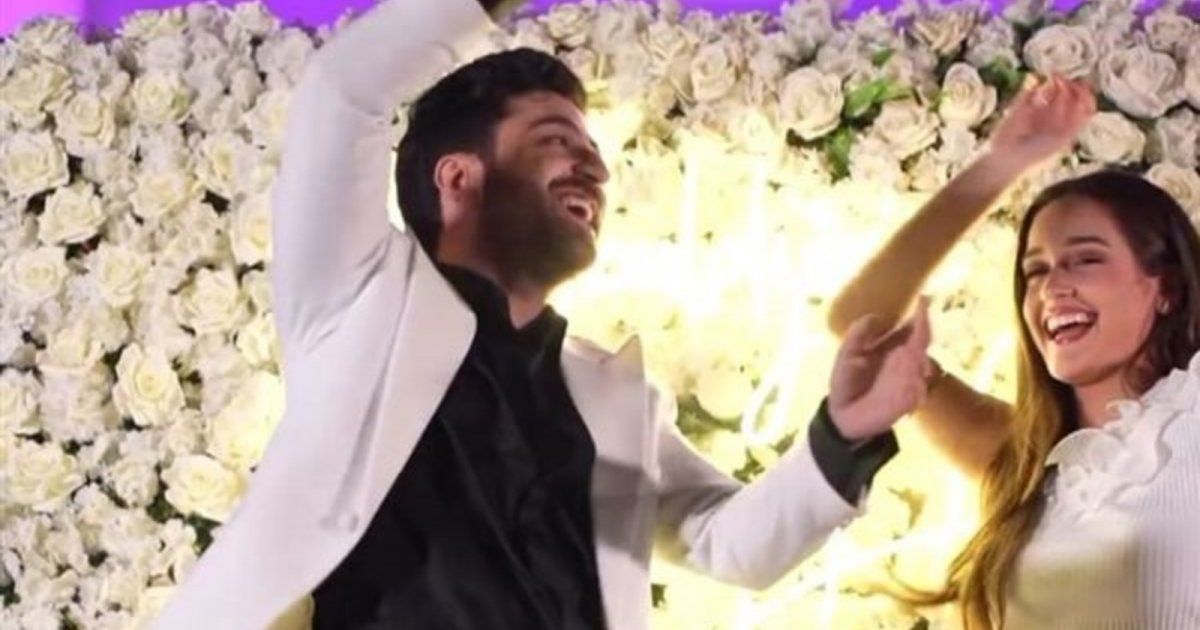 شاهد .. نور إيهاب ونور بدر يحتفلان رسمياً بخطوبتهما.. وفستانها حديث الجمهور