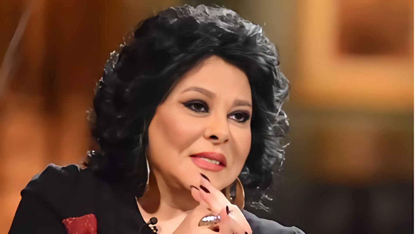 إسعاد يونس تغادر المستشفى بعد خضوعها لعملية جراحية خطيرة