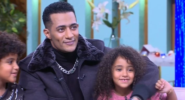 محمد رمضان دفع 100 الف جنيه في جاكيت – شاهد الخامة و احكم