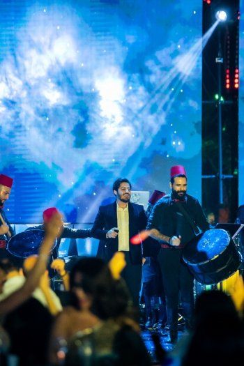 شاهد .. بالصور- هكذا أحيا بشار الجواد ليلة رأس السينة في دبي