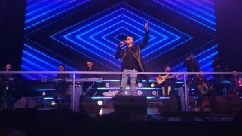 شاهد .. خاص الفن - حسن شاكوش يشعل ليل بيروت