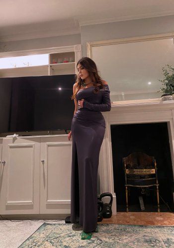 شاهد .. بالصور - مي حريري تودع عام 2022 بحفل كبير في لندن