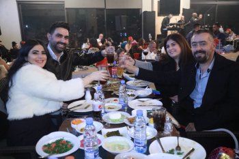 شاهد .. هاني العمري يحيي ليلة رأس السنة.. وهذه الأجواء