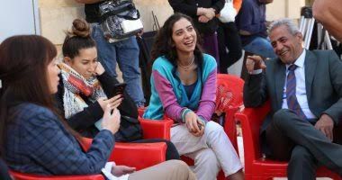 خناقة بين صبرى فواز وشيرين رضا بسبب تصادم سيارة