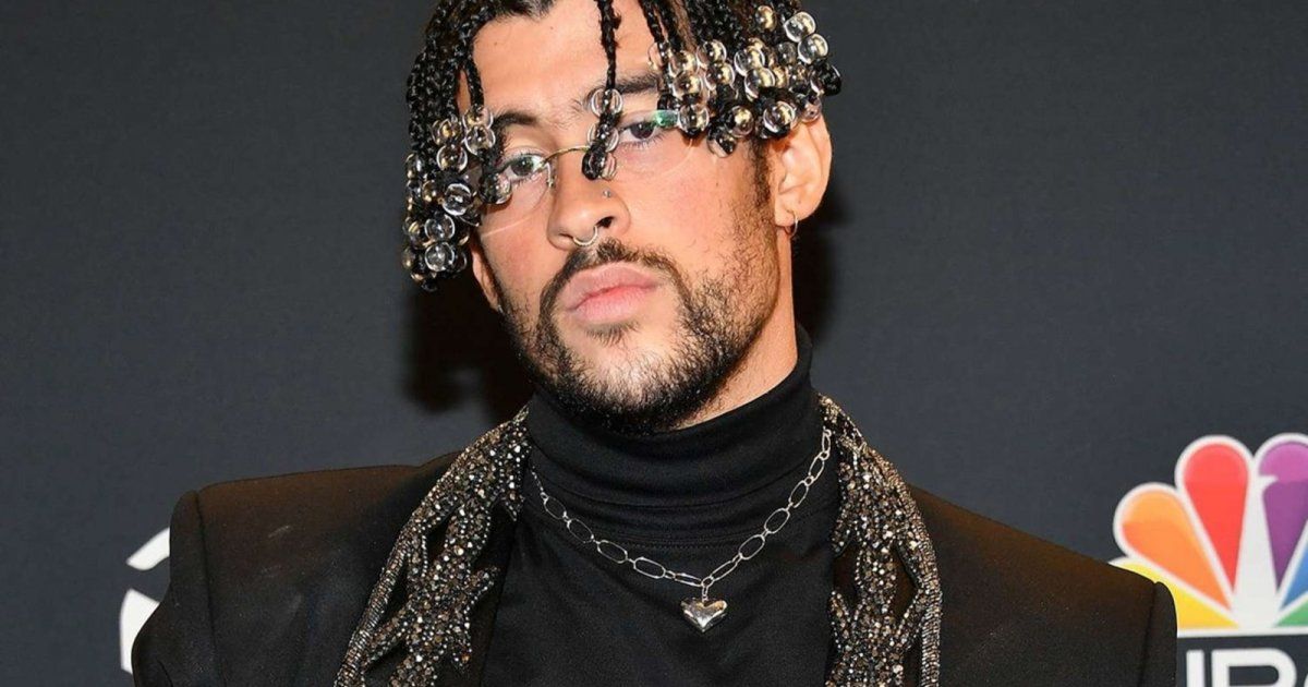 شاهد .. معجبة تثير غضب باد باني بتصرفها.. وما فعله لم يكن متوقع- بالفيديو