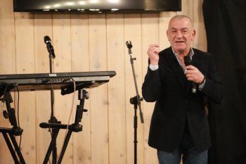 شاهد .. هاني العمري يحيي ليلة رأس السنة.. وهذه الأجواء