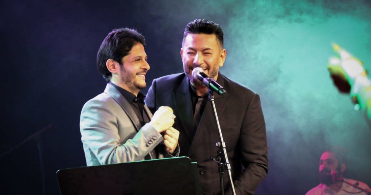 شاهد .. بالصور - معين شريف وزياد برجي يشعلان المسرح في حفل رأس السنة