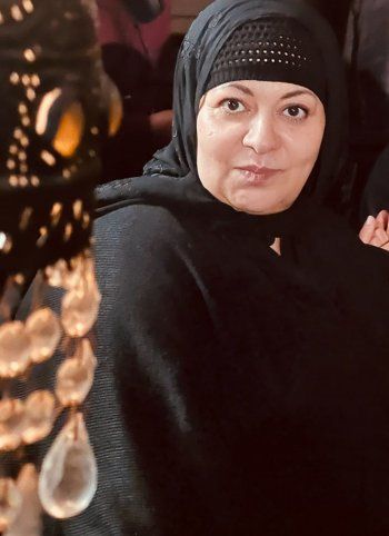 شاهد .. فريدة سيف النصر تكشف عن تفاصيل شخصيتها في "عملة نادرة".. بالحجاب ومن دون ماكياج