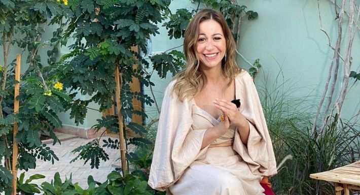 منة شلبي تغيب عن حضور أولى جلسات محاكمتها