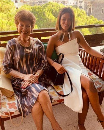 شاهد .. سينتيا خليفة تفجع برحيل أقرب الناس.. وهذه رسالتها المؤثرة