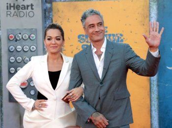 شاهد .. فلاشباك 2022 .. زواج جينيفر لوبيز وبن أفليك بعد قصة حب طويلة وبريتني سبيرز وسام أصغري بعد تخلصها من وصاية والدها