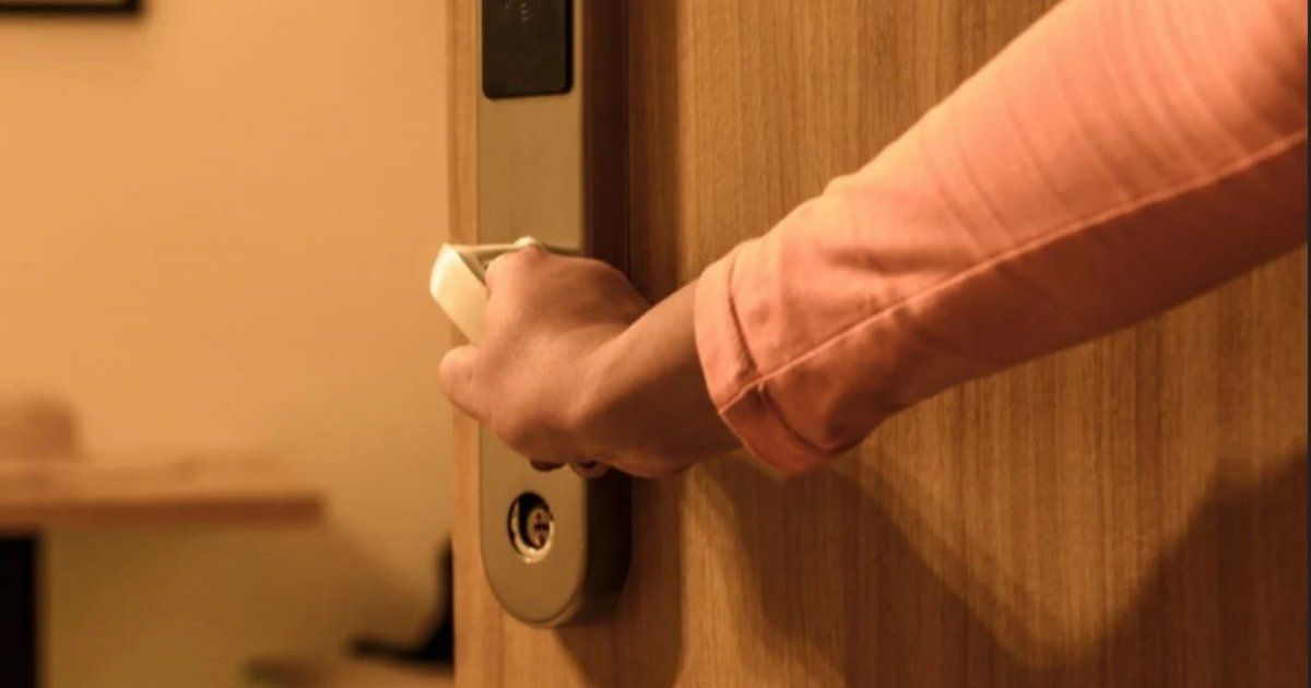 شاهد .. ممثل مصري يعترف : مراتي قفشتني بخونها أكتر من 3 مرات