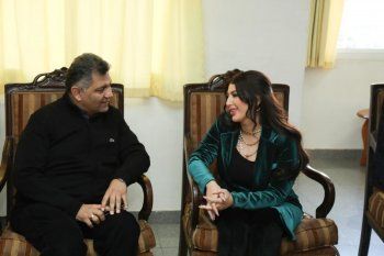 شاهد .. بالصور- زيارة خاصة من زينة سلامة للأطفال بجمعية "نسروتو" بحضور الأب مروان غانم وهلا المر