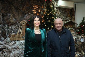 شاهد .. بالصور- زيارة خاصة من زينة سلامة للأطفال بجمعية "نسروتو" بحضور الأب مروان غانم وهلا المر