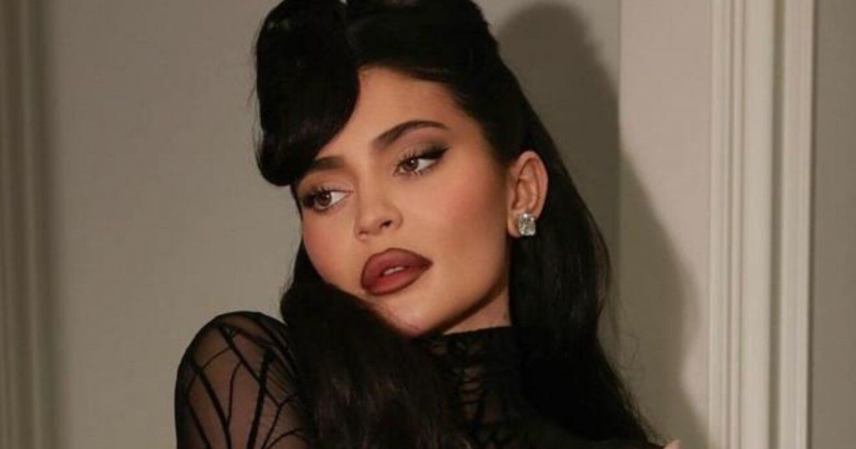 شاهد .. أموال لا تعدّ ولا تحصى مقابل منشور واحد لـ كايلي جينر.. إليكم قائمة بأغنى مشاهير السوشيال ميديا