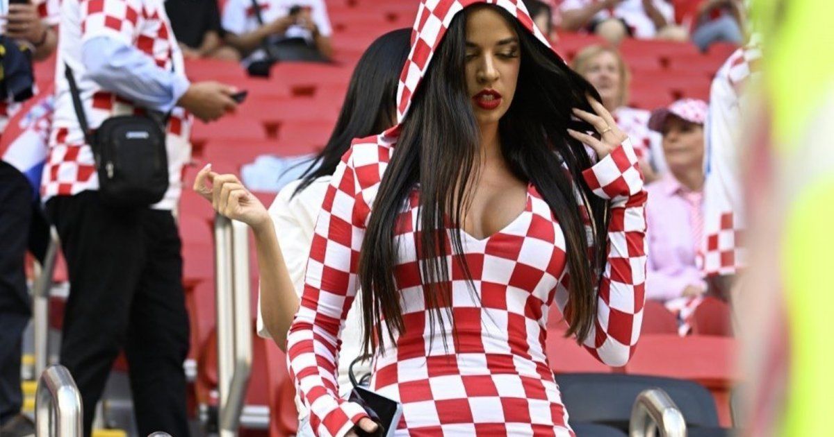 شاهد .. بالصور- بعد أن كسبت المزيد من الشهرة.. إيفانا نول تعيد نشر إطلالاتها القديمة لتنال المزيد من التفاعل!