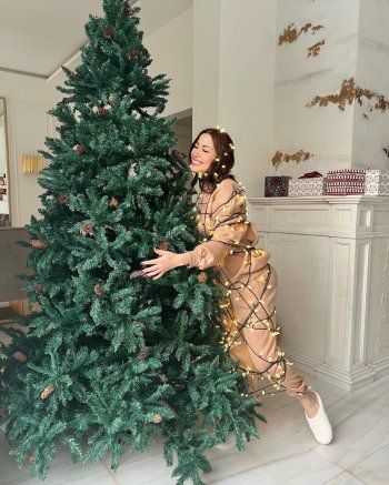 شاهد .. وشم نسرين طافش الجديد يحدث بلبلة واسعة.. وهكذا كشفت عنه