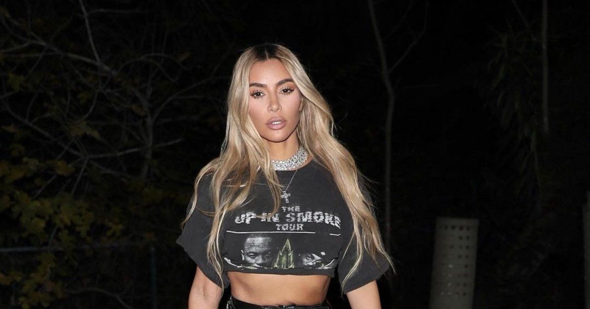 شاهد .. كيم كارداشيان تطل من دون ماكياج أو فلتر تجميل.. وملامحها تلفت الأنظار