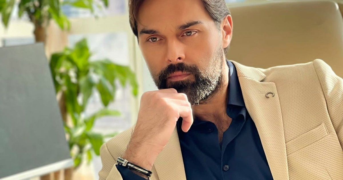 شاهد .. مازن معضم يتقدم بالتهنئة لـ كميل سلامة في عيده-بالصورة