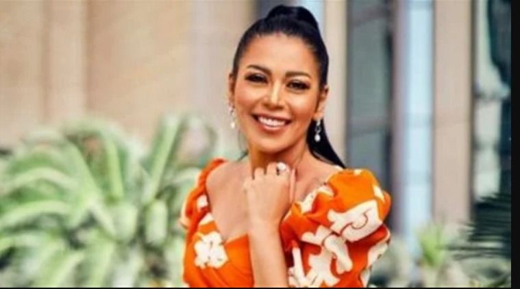 رد عنيف من لقاء الخميسي علي مهاجمي الرقص في جنازة نجل جورج وسوف