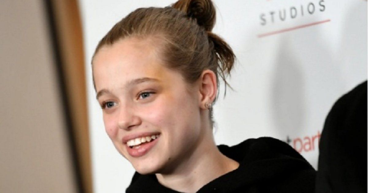 شاهد .. بالصورة - شيلوه إبنة أنجلينا جولي وبراد بيت تحلق شعرها