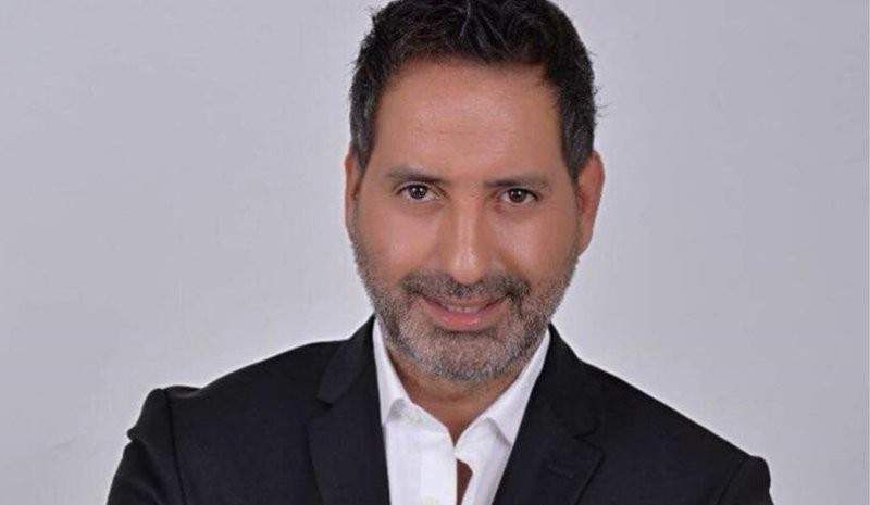 شاهد .. مقاجأة لـ أمير يزبك في عيد ميلاده بكندا برغم أن قلبه مكسور-بالفيديو