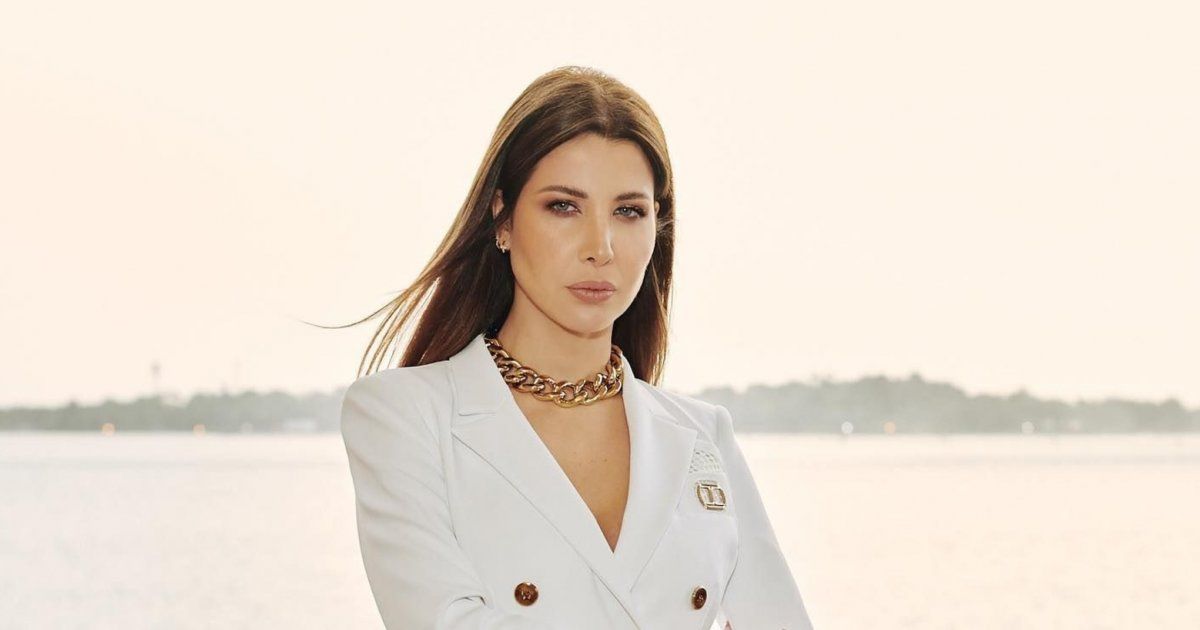 شاهد .. ديكور هادئ وأثاث فخم.. جولة في فيلا نانسي عجرم تحدث ضجة