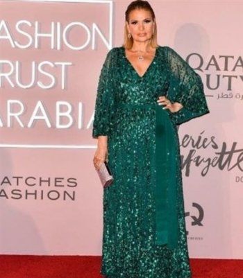 شاهد .. بلايك لايفلي الأكثر تألقاً وهيفا وهبي مثل الفراشة في حفل زفاف شقيقتها وملابس بيلا حديد الداخلية تتحول إلى فستان وغيرها من أجمل إطلالات عام 2022