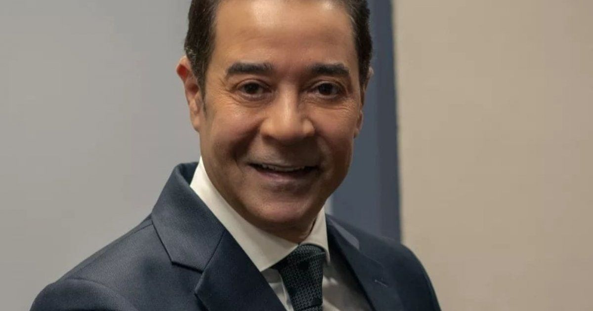 شاهد .. مدحت صالح يطرح أحدث أغانيه "عيش أيامك"