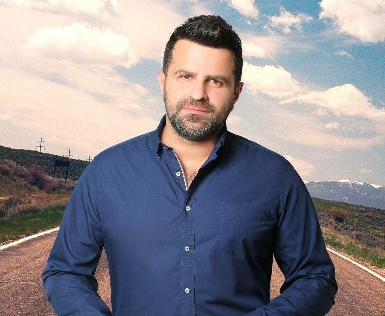 شاهد .. صلاح الكردي مكرماً في دبي لهذا السبب