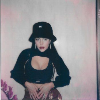 شاهد .. جورجينا رودريغيز تطل بالـ كروب توب في الرياض.. وتحدث حالة من الجدل